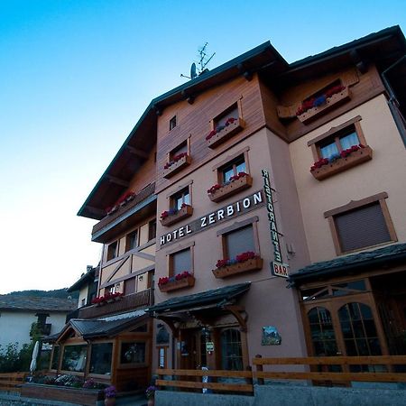 Hotel Zerbion Torgnon Eksteriør billede